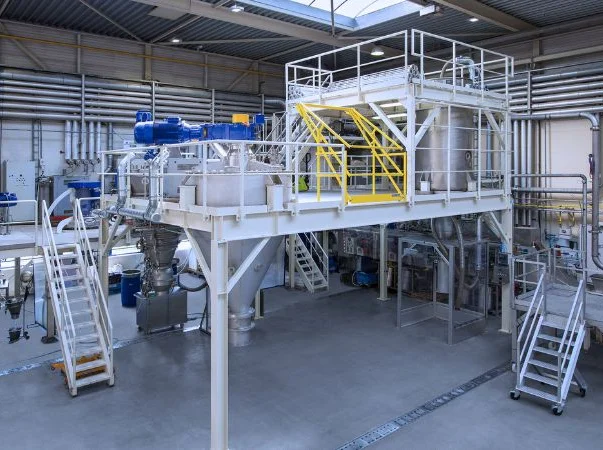 Pilotanlage für die Verarbeitung von Lebensmittelpulvern bei Hosokawa Micron