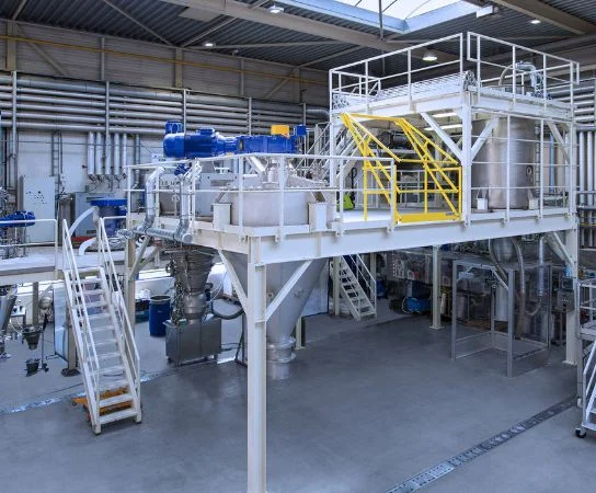 Hosokawa-Technikum für die Verarbeitung von Pulvern und Schüttgütern